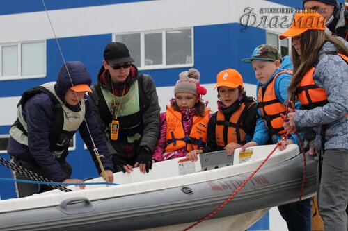 Спуск на воду яхты Дагги-Тиц